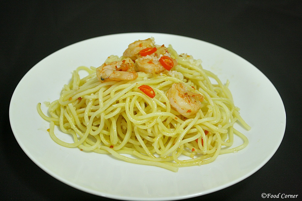 https://foodcnr.com/wp-content/uploads/2015/06/Spaghetti-Aglio-E-Olio.jpg