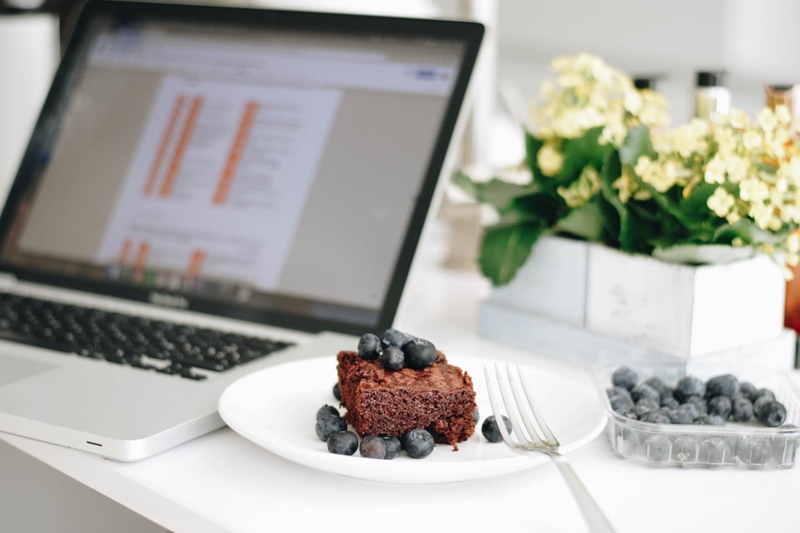 What Should Food Bloggers Write About